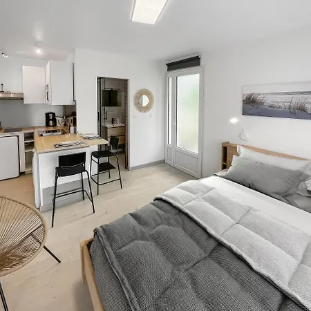 Entre Bordeaux Et L'atlantique - Jardin Apartament *