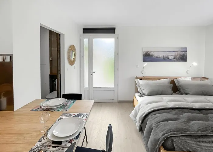 Entre Bordeaux Et L'atlantique - Jardin * 생-메다르-앙-잘